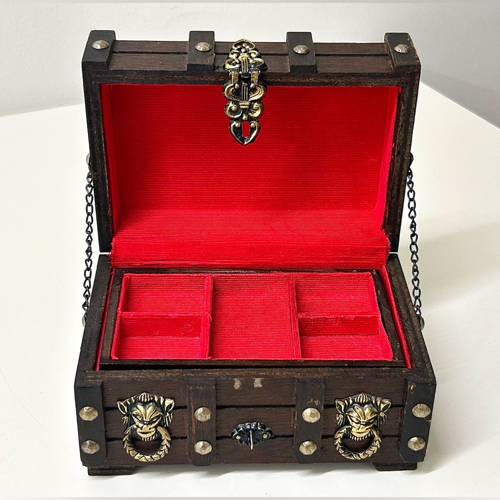 Vintage Gargoyle Hardware Studded Wooden Hinge Lidded Treasure Chest Jewelry Box